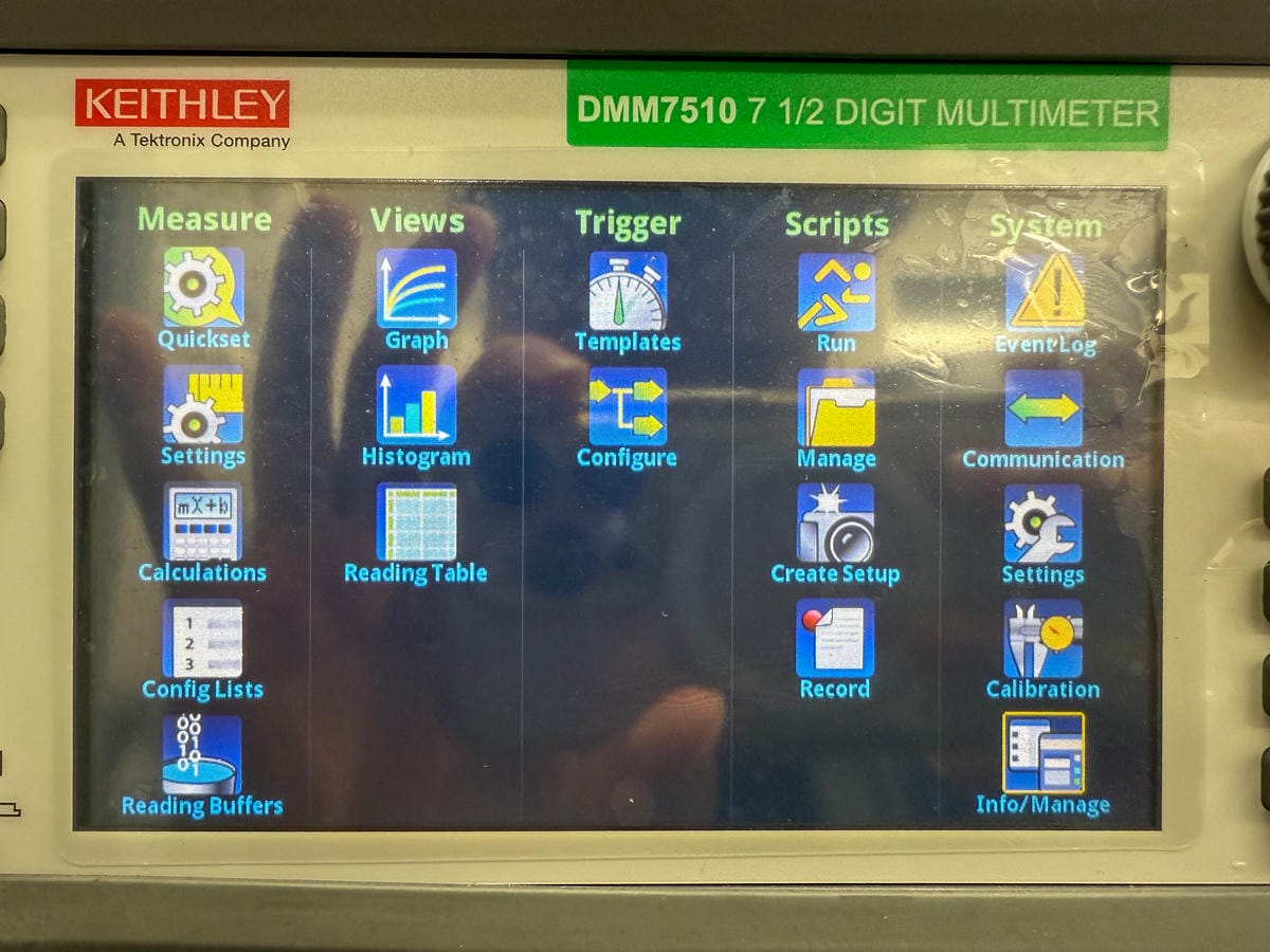 DMM75107 1/2 グラフィカル・サンプリング・マルチメータ