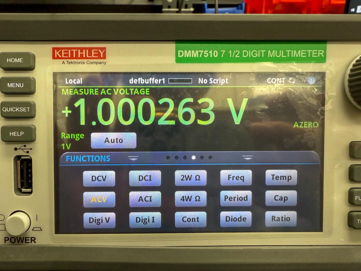 DMM75107 1/2 グラフィカル・サンプリング・マルチメータ