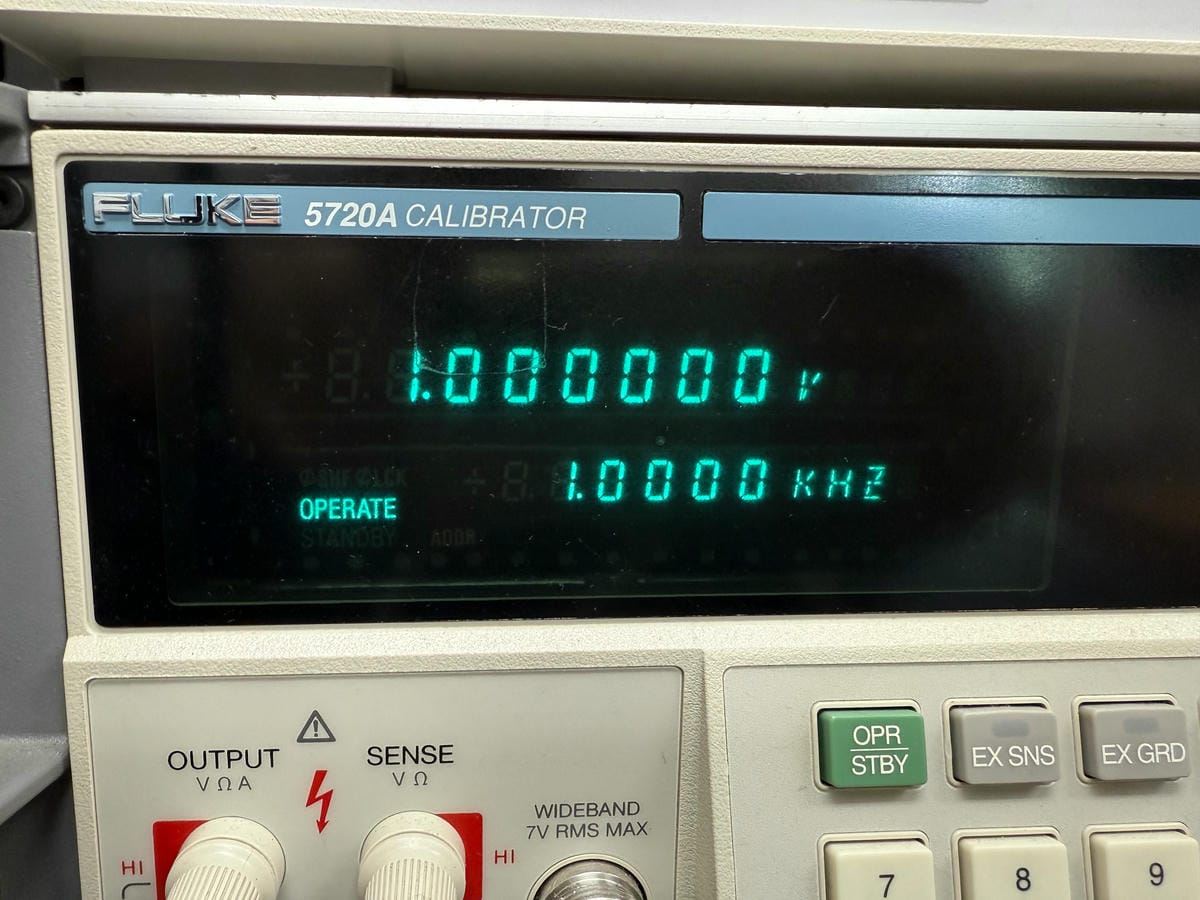 DMM75107 1/2 グラフィカル・サンプリング・マルチメータ