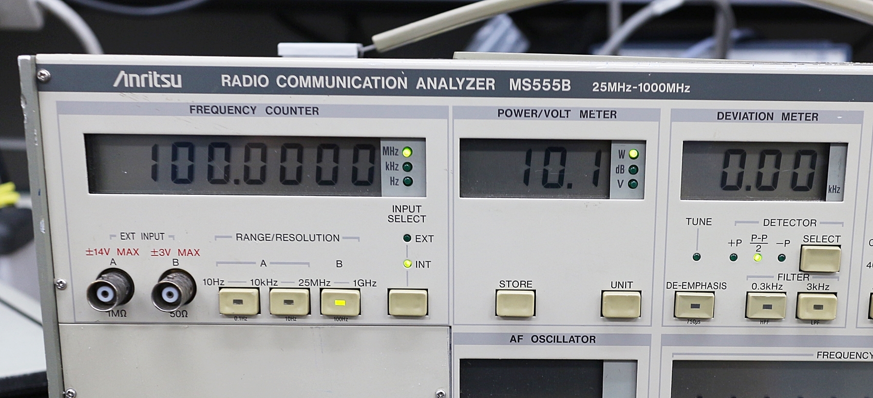 MS555B/01/02/0325MHz-1GHz Radio Communication Analyzer