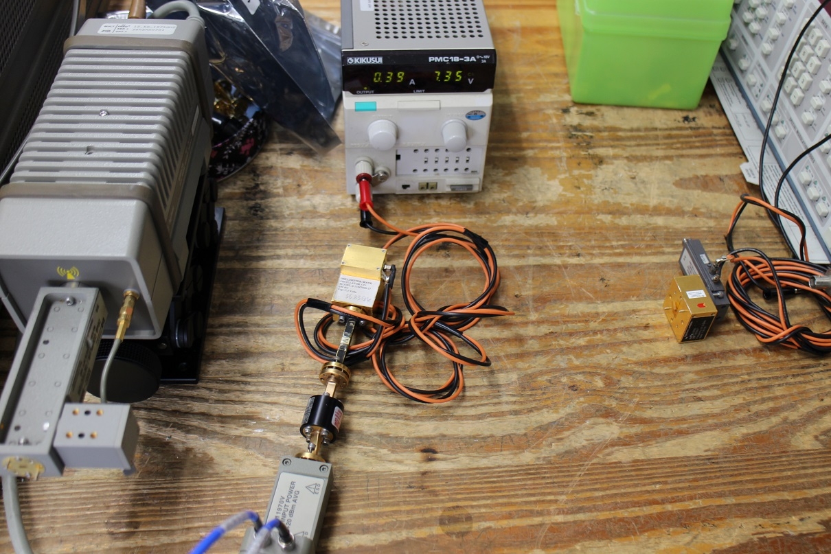 15M200056.85GHz WR15 1mW Oscillator unit