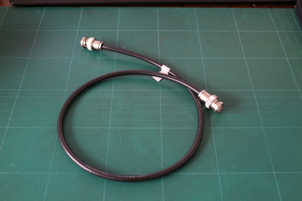 A01037-0600BNC-BNC 60cm Cable