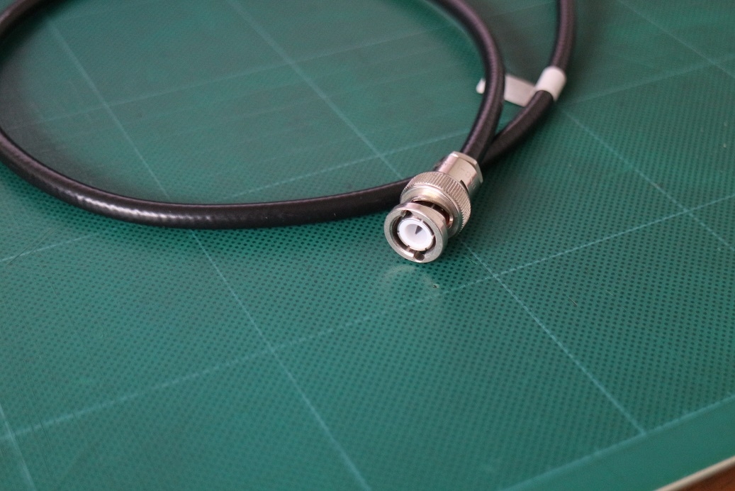A01037-0600BNC-BNC 60cm Cable