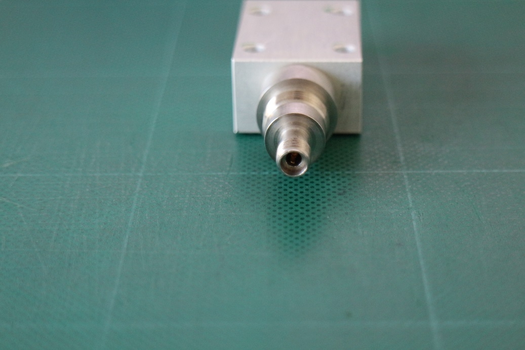 C27310K 3.5mm(f) output connector