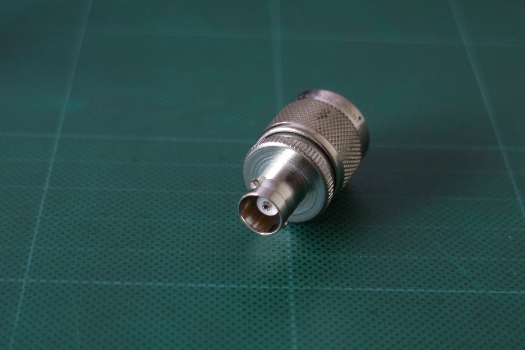 KN--99-35N(m)-BNC(f)  adapter