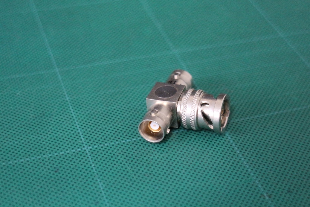 14949 BN73Triax 3Lug T connector