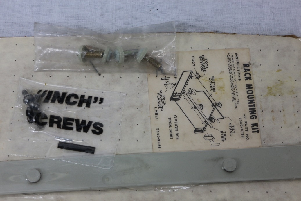 5060-8739 /9082U Rack Mount kit NEW  87mm