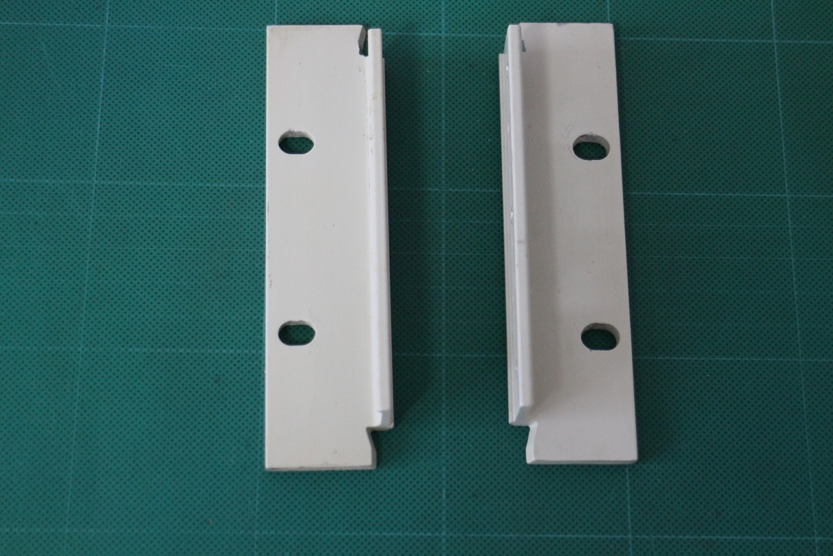 5062-40713U Rack Mount kit with 5 holes