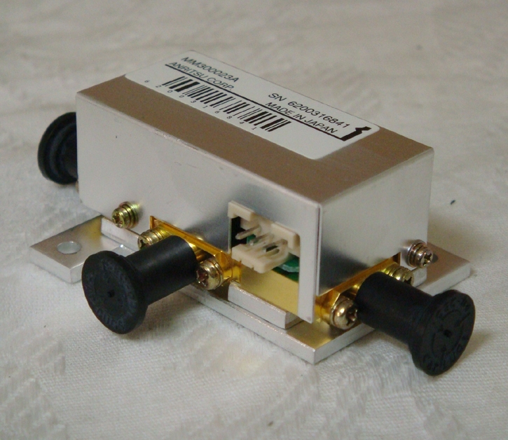 MM300023ADC-18GHz 12V SPDT RF Switch
