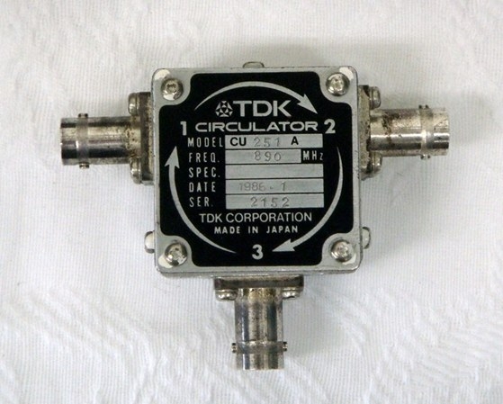 251A890MHz  CIRCULATOR