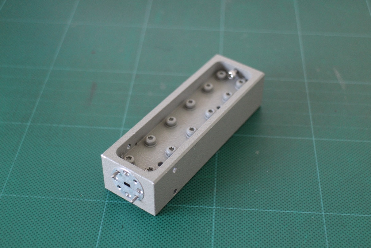 V752C50-75GHz 10dB Waveguide Coupler