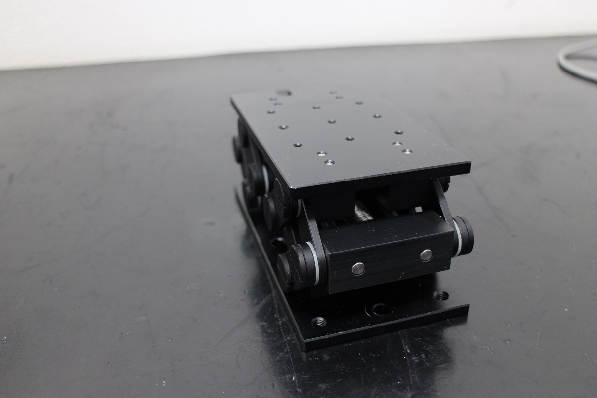 LJA-80133Z-Axial stage