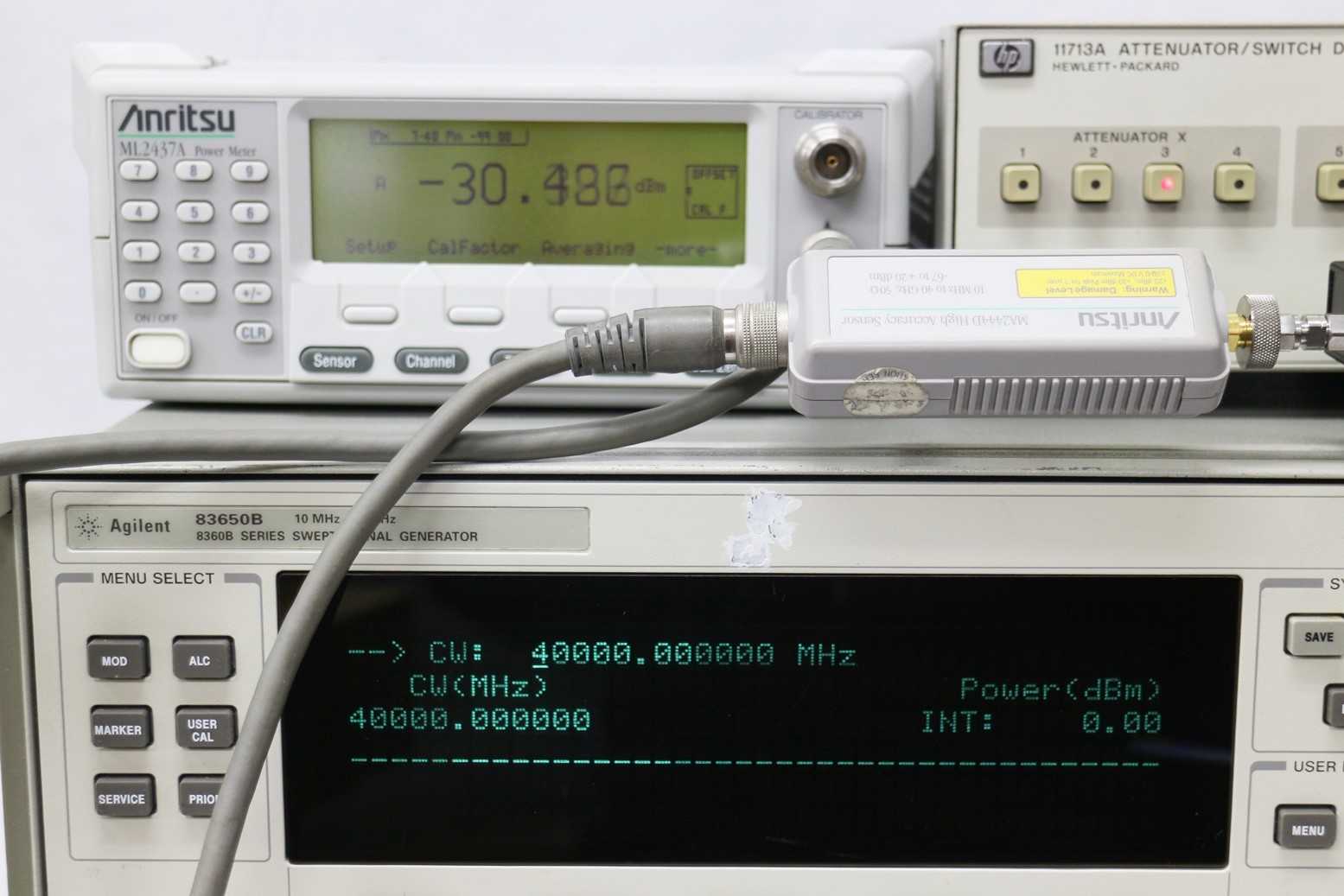 84905M 024/101DC-50GHz 60dB 24V Programmable Attenuator