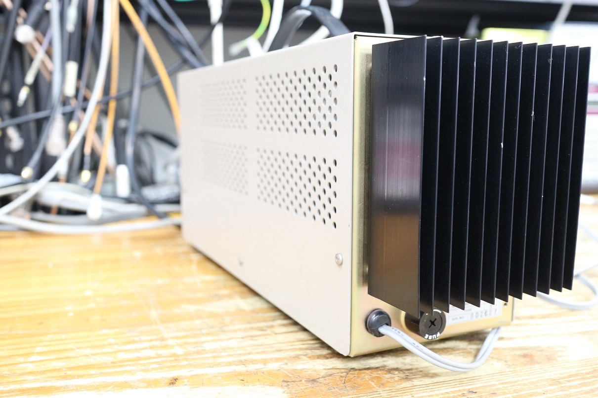 740125V 3A 75W DC Power Supply