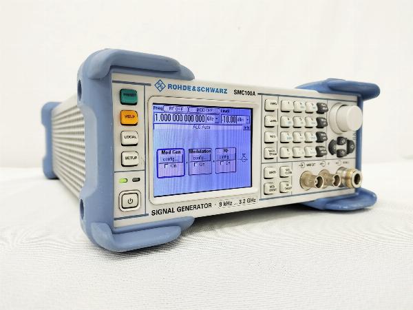 SMC100Aアナログシグナルジェネレーター