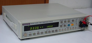 R8340 Ultra Hi Resistance Meter
