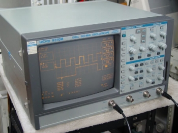 9310M 100MS/s,300MHz,2ch Digital Oscilloscope　