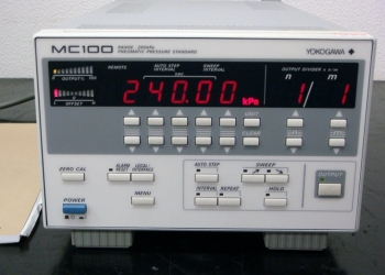 MC100 7674-02Pneumatic Pressure Standard