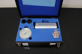NC-72APistonphone