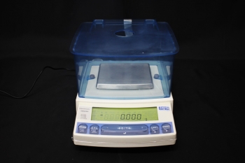 UW620H Electric Balance  620g