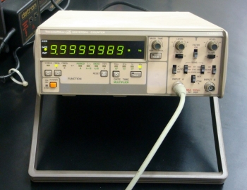 TR5821120MHz 8digits Frequency Counter