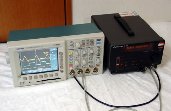 WF19430.01uHz-15MHz Function Synthesizer