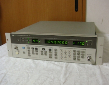 8657A /001100KHz-1030MHz Signal Generator