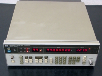 8656B100KHz-990MHz Signal Generator 