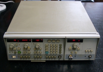 8350B 83595A/0020.01-26.5GHz Sweep Generator Set
