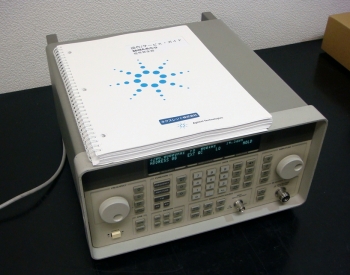 8648C /1E59kHz-3.2GHz Synthesized Signal Generator 