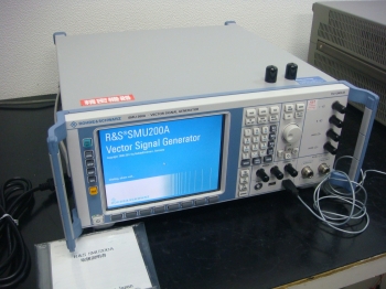 SMU200A 100kHz - 3GHz, 6GHz 2ch Vector Signal Generator