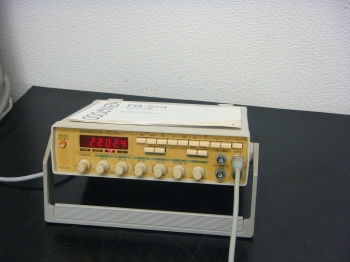 FG2732MHz Function Generator