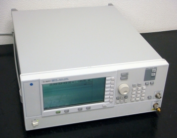 E8241A　1E1/１EA250 kHz-20 GHz CW Generator