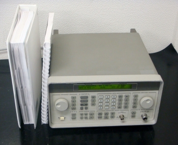 8648C /1E59kHz-3.2GHz Synthesized Signal Generator 