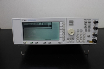 E4428C /503250kHz-3GHz ESG Analog Signal Generator