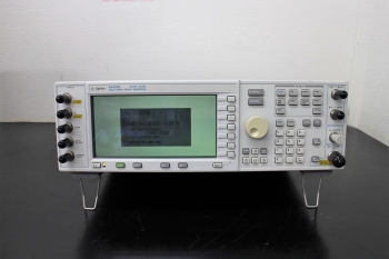 E4432B /100/1E5/H99/UND3GHz ESG-D Series Digital RF Signal Generator