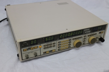 KSG-4700100KHz-2GHz Signal Generator