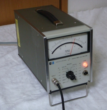 3400A10Hz-10MHz TRMS Voltage Meter