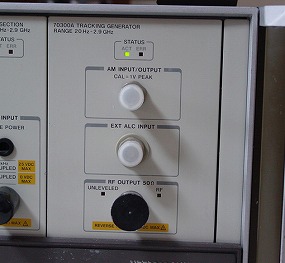 70300A Tracking Generator 20Hz-2.9GHz