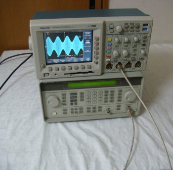 8648B9KHz-2GHz Signal Generator