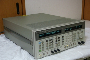 8665B /004100KHz-6GHz Synthesized Siganal Generator