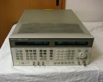 8665B100K-6GHz Synthesized Signal Generator