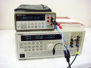 R62452ch 220V Voltage Current Source/Monitor