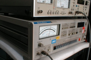 AD725C  Automatic Distortion Analyzer