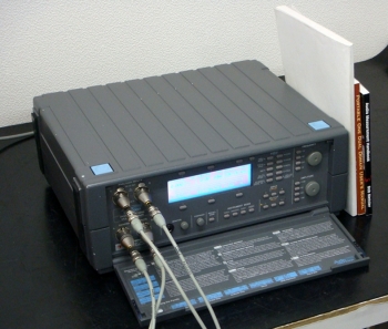 P1DDPortable One Dual Domain Analog/Digital Audio analyzer