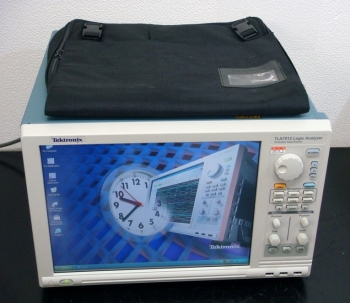 TLA7012 /18Logic Analyzer MainFrame