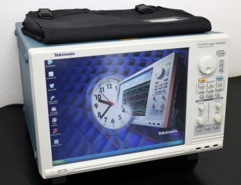 TLA7012Logic Analyzer MainFrame 