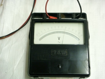 2013150/300V AC Volt meter