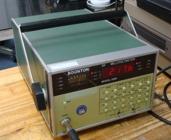 9200RF VoltMeter  no probe