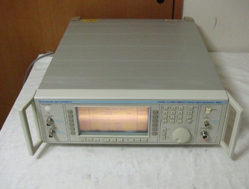 2051 /0110kHz - 2.7GHz Digital Signal Generator　